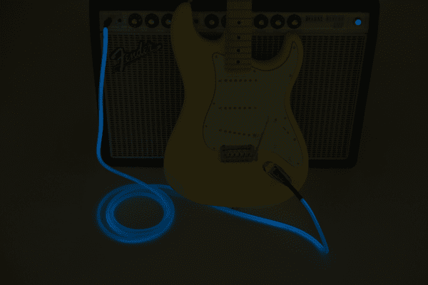 Fender Pro Glow in the Dark Cable 18.6ft - Image 10