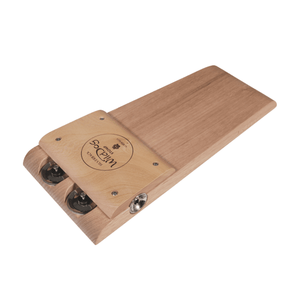 Wild Dog Silverback Australian Timber stompbox with jingles