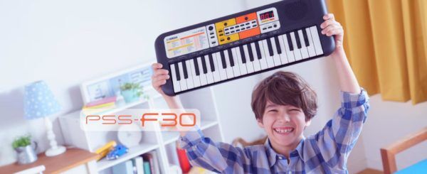 Yamaha PSS-F30 Mini Portable Keyboard