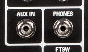 Fender Rumble 40 has an AUX input to make it easy to jam along with your favorite tunes