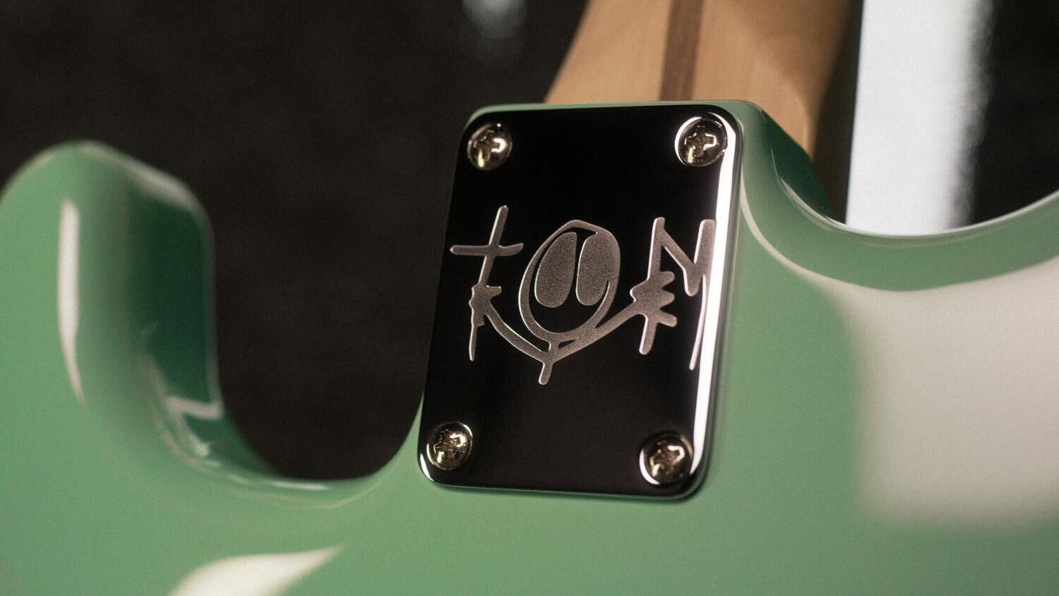 Fender Limited Edition Tom Delonge Stratocaster - Image 4