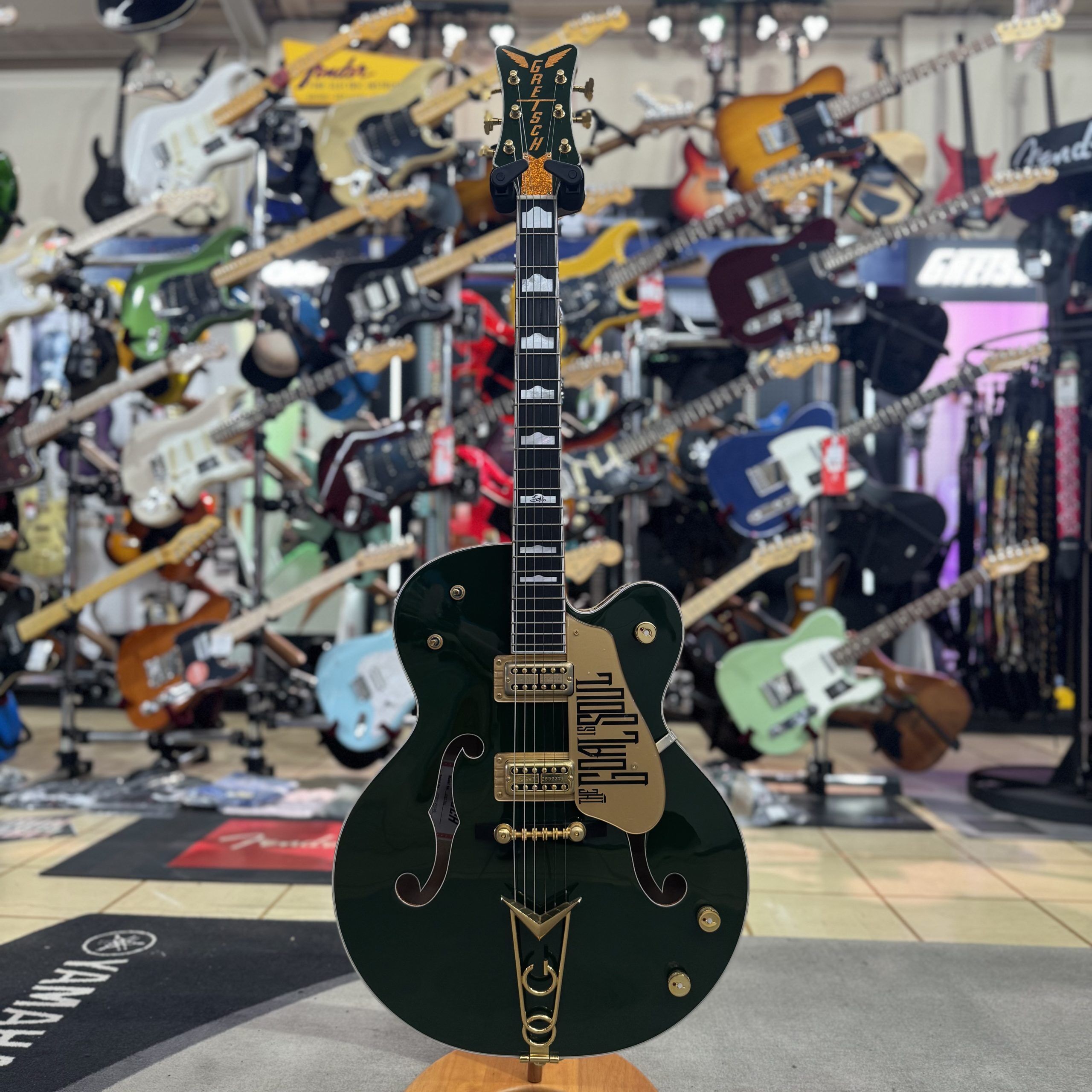 Gretsch G6136I Bono Irish Falcon Soul Green